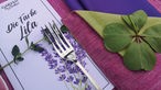 Brigitte Bergschneides Tischset - natürlich in lila.